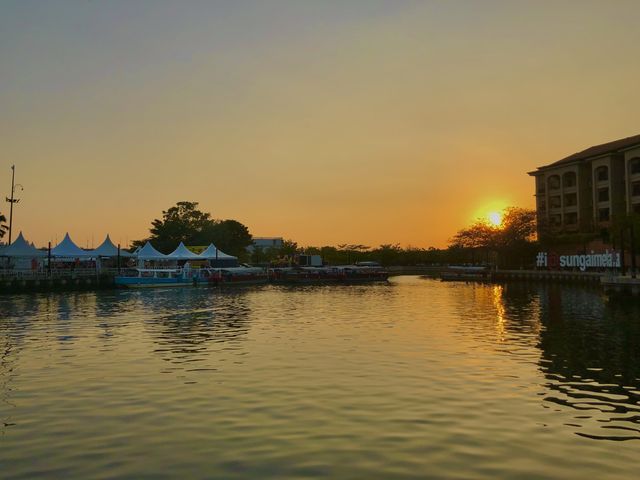 Walk Along the Malacca River