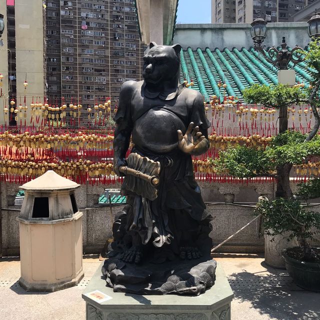 🇭🇰 Worshipping idols at Wong Tai Sin