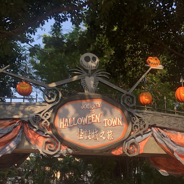🎃 Halloween at HK Disney