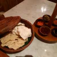 발리 짐바란 다이닝 레스토랑 kayumanis resto
