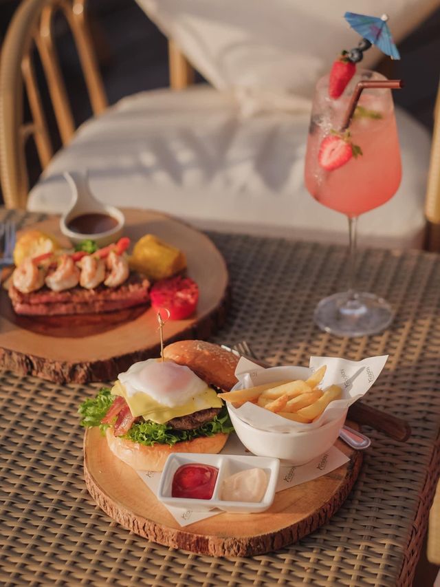 Andalay Beach Bar & Cafe