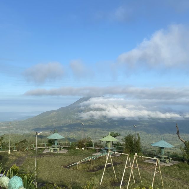 Mayon  Skyline in Tabacco