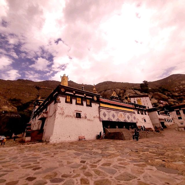 Sera Monastery 