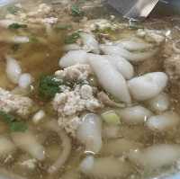 บะหมี่เป็ด ร้านอร่อยยาวนานกว่า 50 ปี