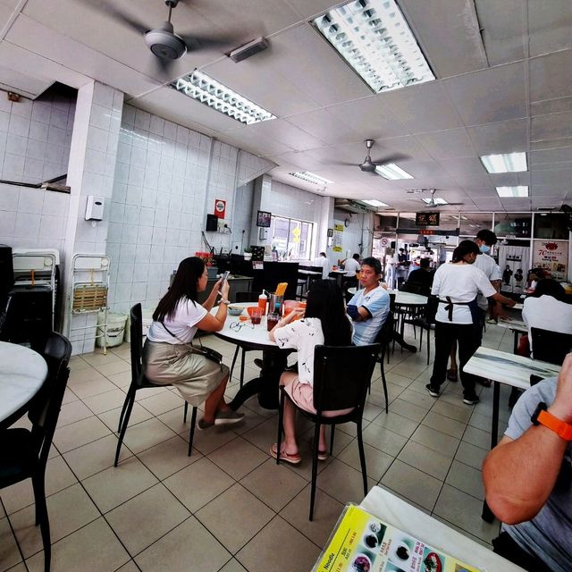 The Legendary Beef Noodles & Porridge