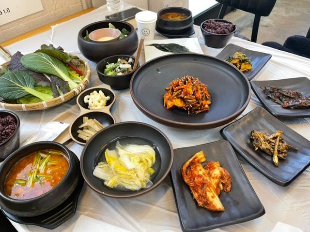 광주 봉선동 건강해지는 우렁이 요리 맛집 "당산나무집"