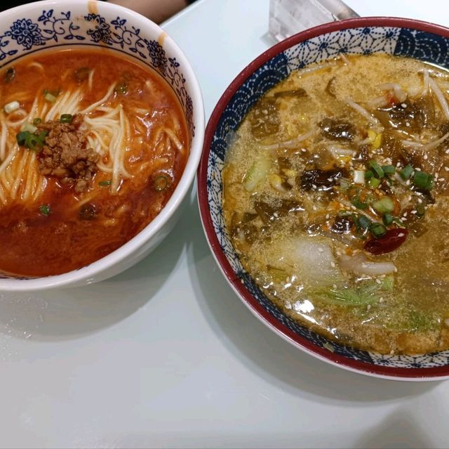 伏中伏，無魚嘅酸菜魚