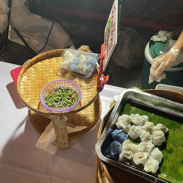 กาดกองต้า ถนนคนเดินประจำจังหวัดลำปาง