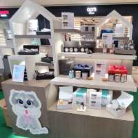 《聖誕寵物嘉年華暨》 期間限定店 🤩～  香港山頂廣場 🎊 