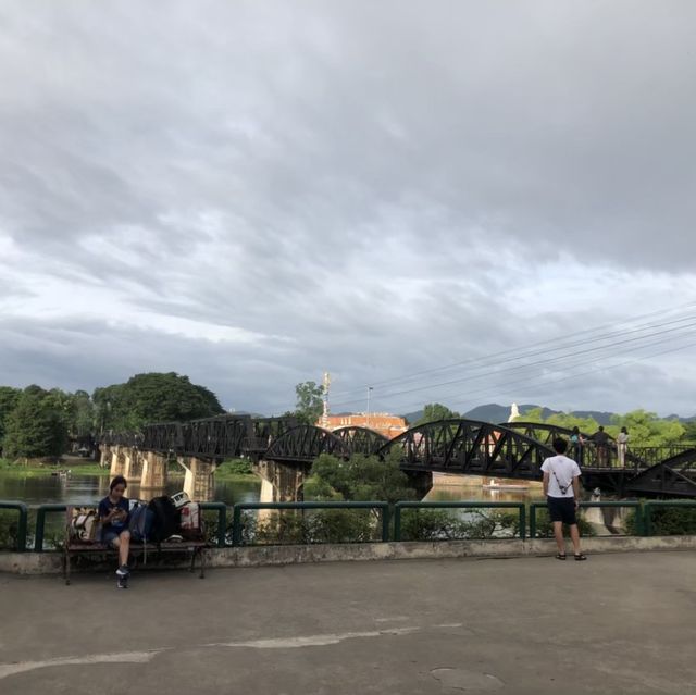 สะพานข้ามแม่น้ำแคว กาญจนบุรี