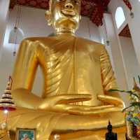 วัดไชโยวรวิหาร วัดสวย พระงาม ติดริมแม่น้ำเจ้าพระยา