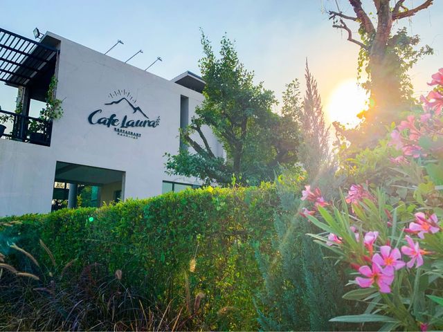 Café Laura