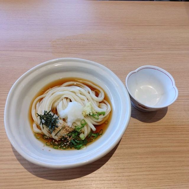 絶品うどん　高松空港　さぬき麺業