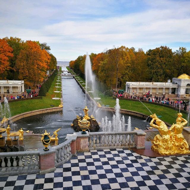 Peterhof Palace

หลังม่านเหล็ก รัสเซีย