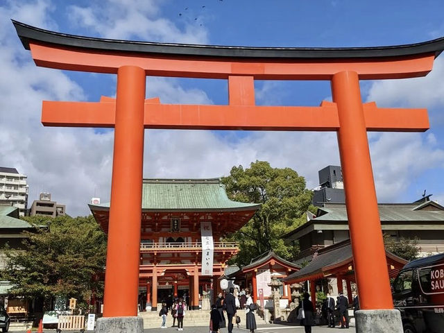 【兵庫観光】神戸の中心地に位置する神社！！