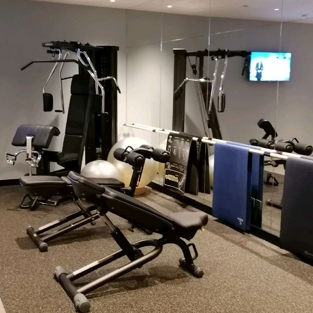 從另一角（半山）看靚靚香港景色嘅酒店