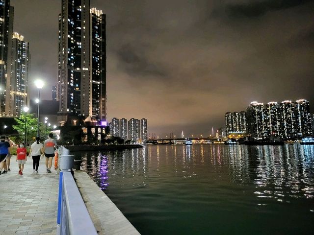 休閒海灣濱長廊