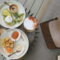 CRAFT @Kimpton Maa Lai Hotel กรุงเทพ