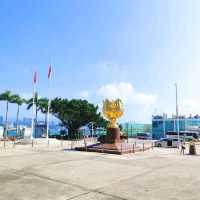 秋高氣爽慢遊中環碼頭海濱長廊