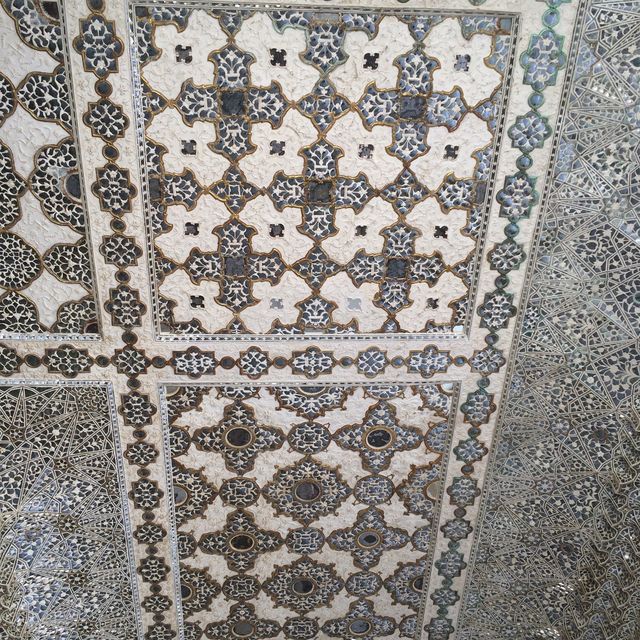 Mesmerising Details at Amber Fort