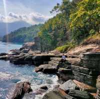 pantai batu lapis