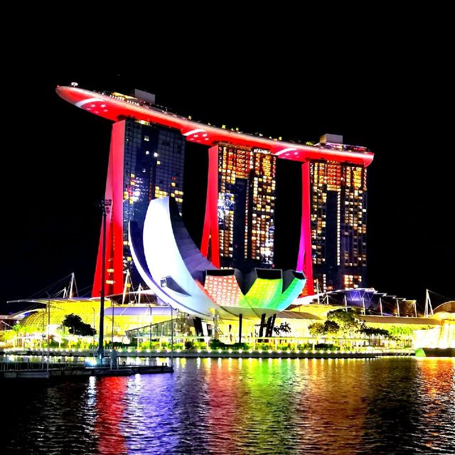 Iconic Landmark after the Sunset @Marina Bay 