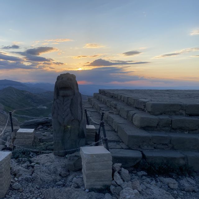 Amazing Scenery in Nemrut Mountain🥰