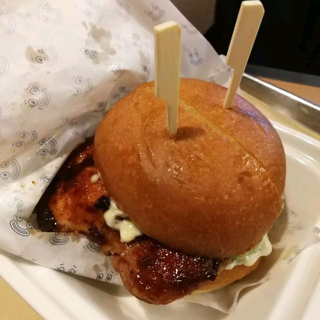 世一香港漢堡包店😁😗