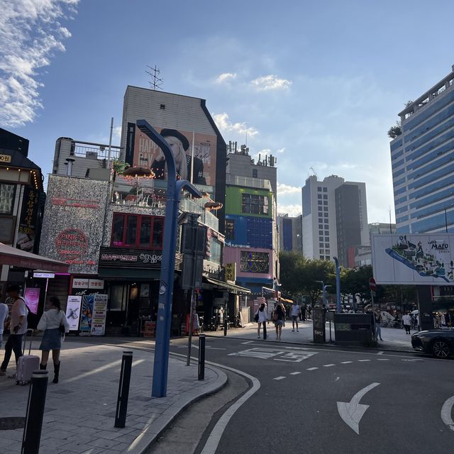 韓国/ソウル【弘大】若者の街弘大(ホンデ)の街並み