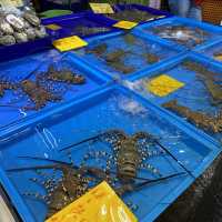 ตลาดสด ลานโพธิ์ นาเกลือ เมืองพัทยา
