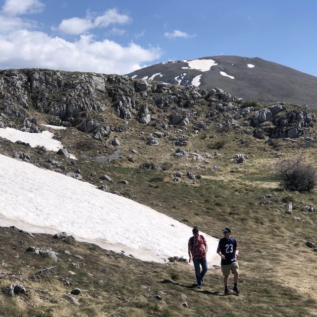 amazing landscape with beautiful hikes 