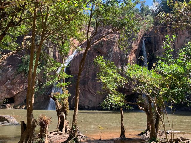 อุทยานแห่งชาติน้ำตกชาติตระการ 