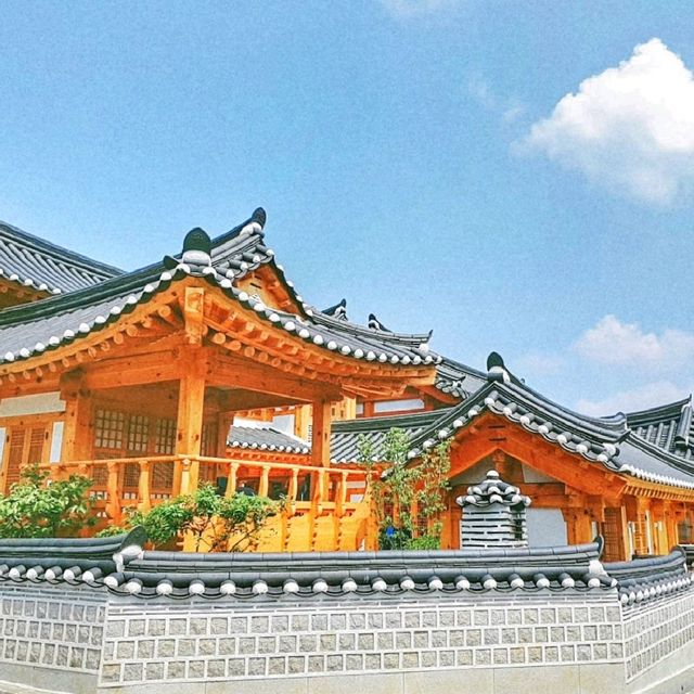 은평한옥마을 산 아래 조용하고 고즈넉한 분위기를 만끽할 수 있는 곳