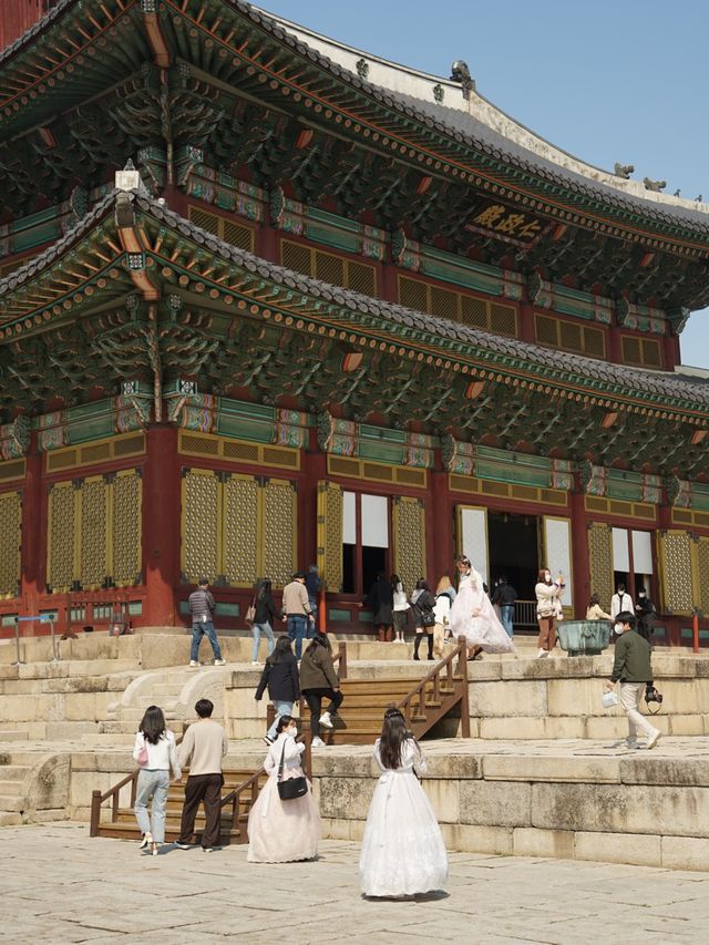 서울의 5대 고궁인 창덕궁