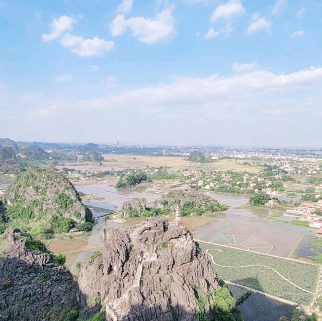 Great Wall of Vietnam - Hang Mua Viewpoint (Mua Cave)