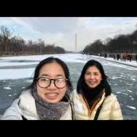 มาถ่ายรูปกับ Washington Monument กัน