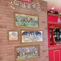 聖誕玩具屋，  Lcx 哄得住現在的娃娃？！