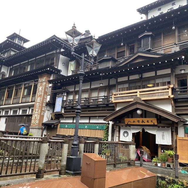 おしんの舞台！レトロな雰囲気漂う銀山温泉