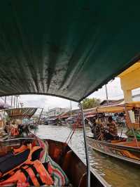 ตลาดน้ำอัมพวา