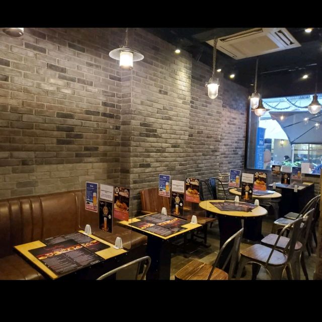 超巨型漢堡🍔Burgeroom 超巨型漢堡🍔Burgeroom