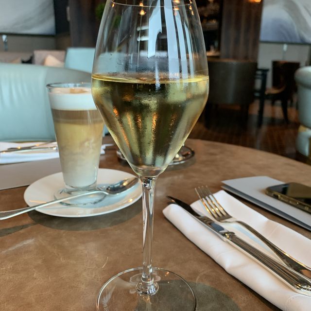 Manor Club - Rosewood Hong Kong
