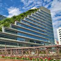綺麗な現代建造物