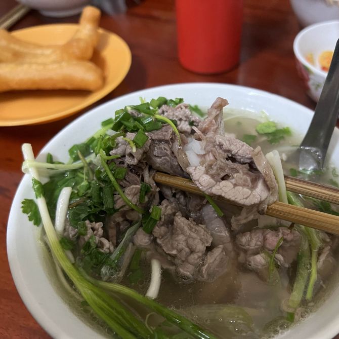 하노이 현지 쌀국수 맛집으로 유명한 퍼짜쭈엔!