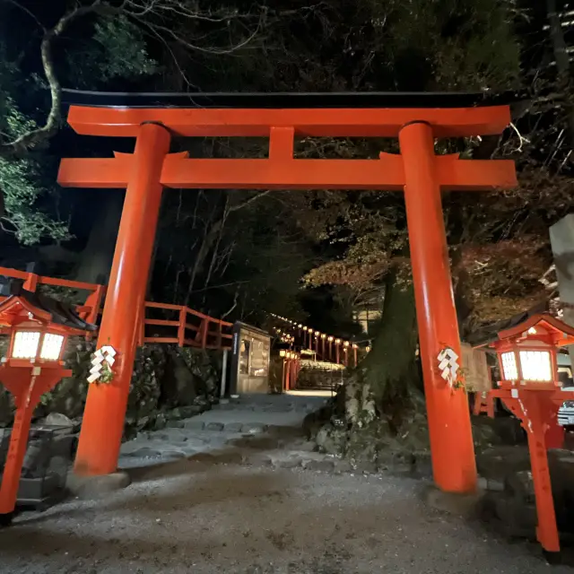 深夜的貴船神社