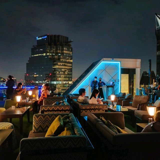 vanilla sky hotel ที่โรงแรม skyview 