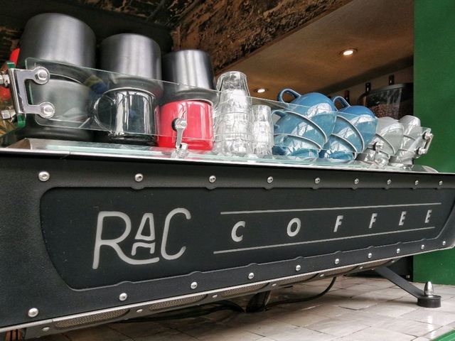 RAC II: sophisticated bistrot in Shanghai