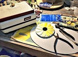Mosaic with Glass | That Mosaic Chick