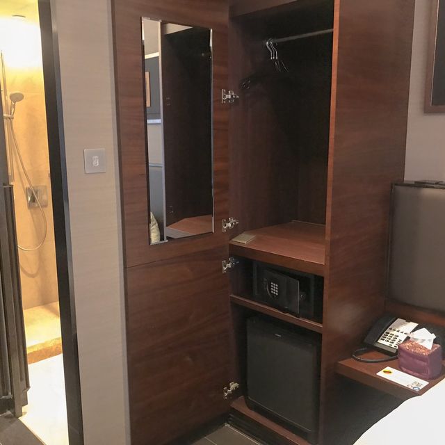 尖沙咀平價三星酒店🏨鄰近大型商場酒吧😋