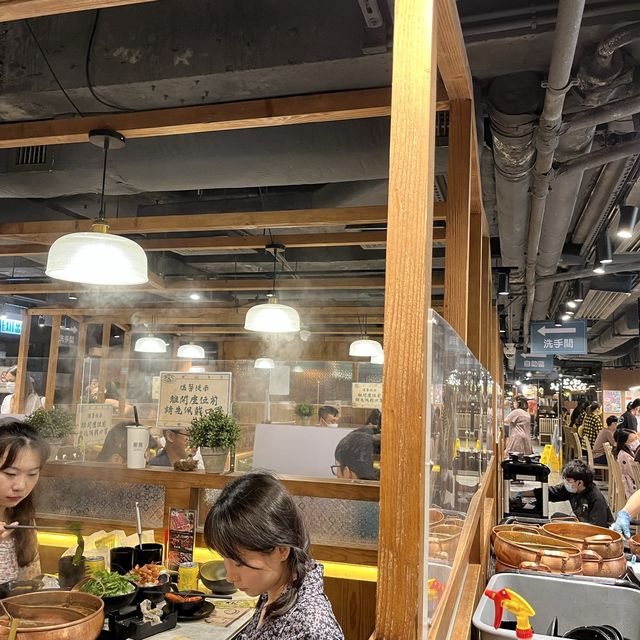 極高人氣台式火鍋店💕
