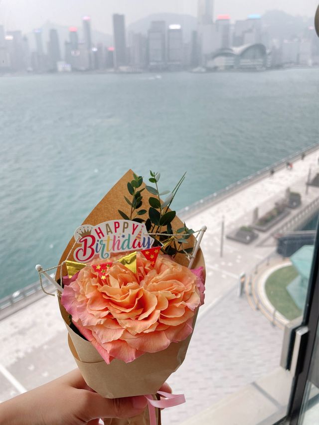 【 維港靚景下的泰式下午茶 】 【 維港靚景下的泰式下午茶 】